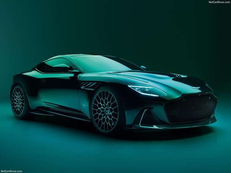 2024 Aston Martin Dbs Volante