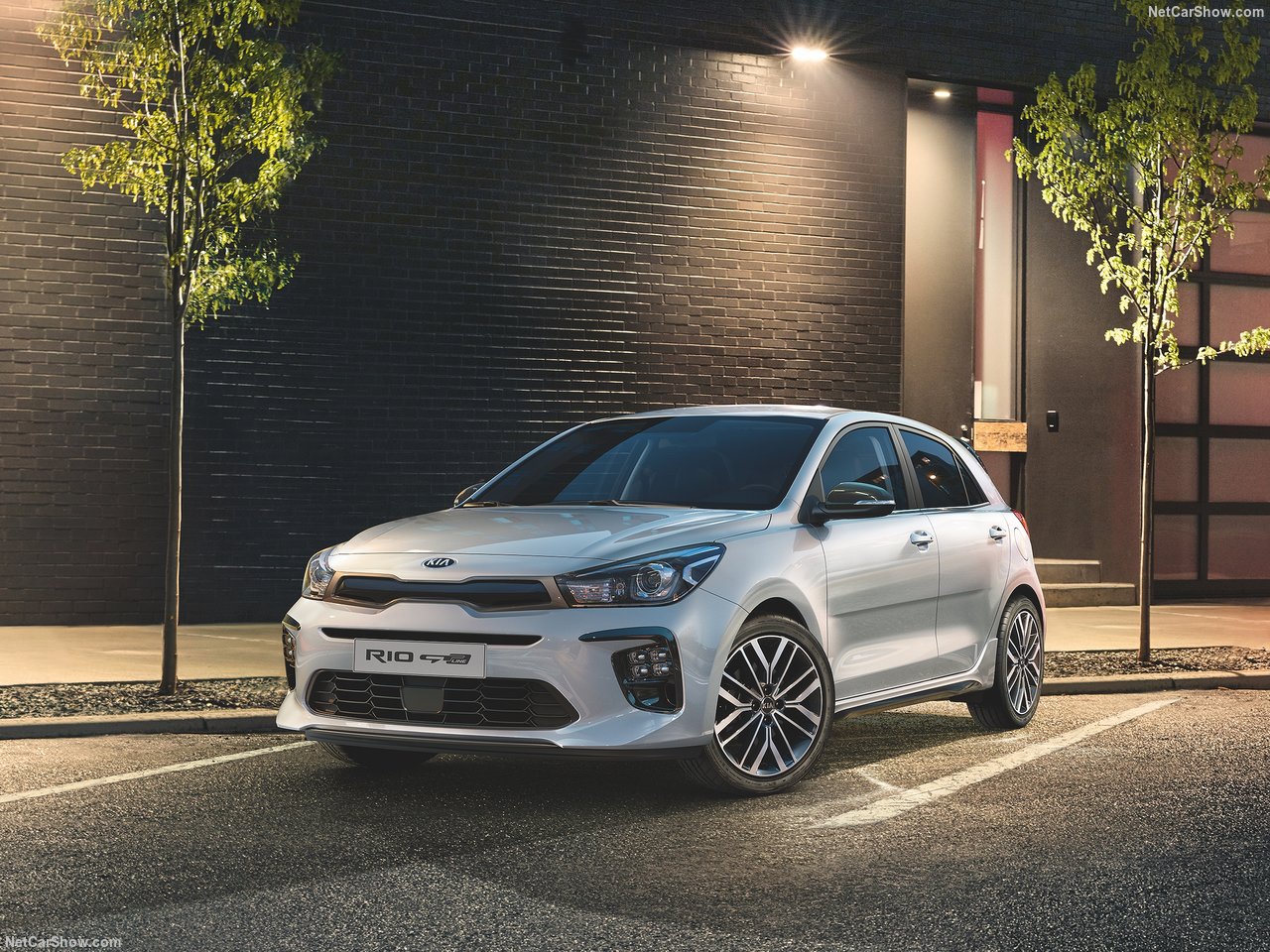 2023 Kia Rio Hatchback